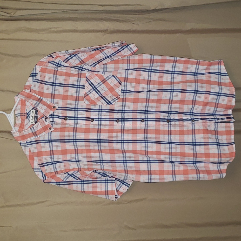 Magellan Outdoors Men's classic fit collard shirt. Orange/ blue plaid. Sz L.